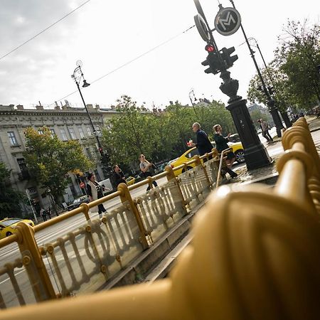 Best Seasons La Famiglia Budapešť Exteriér fotografie
